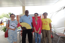 中方院长马涛老师、外方院长Al、志愿者们参加圭亚那大学开放日