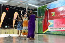 孔子学院学生演唱中文歌曲《康定情歌》